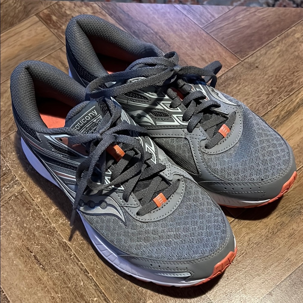 Saucony Cohesion 13 Womens Size 8.5 Gray Athletic Shoes Sneakers